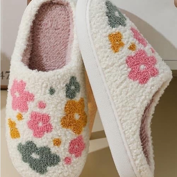 Shoes - Boho Floral Slippers